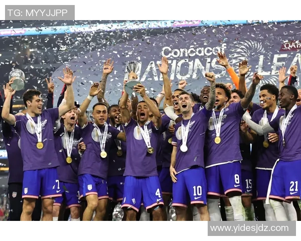 加拿大足球明星阵容揭秘他们如何在国际舞台上闪耀光芒