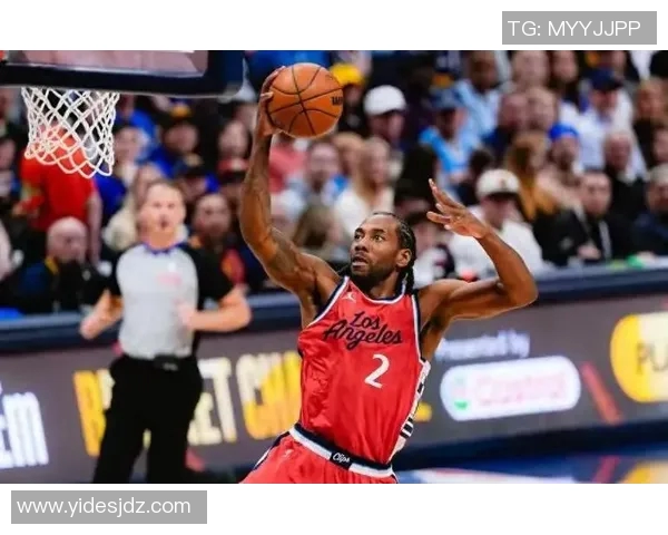 掘金与快船激战全程回顾精彩瞬间与关键时刻分析 掘金与快船激战全程回顾精彩瞬间与关键时刻分析