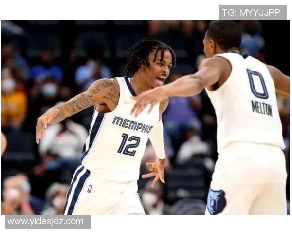 湖人队与灰熊队激战正酣谁将赢得这场精彩对决的胜利 湖人队与灰熊队激战正酣谁将赢得这场精彩对决的胜利